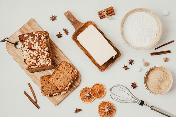 Quelles astuces pour réussir un pain d'épices moelleux avec une saveur intense?